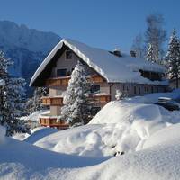 Winterfoto sonnenuhr c Nico-Oussoren
